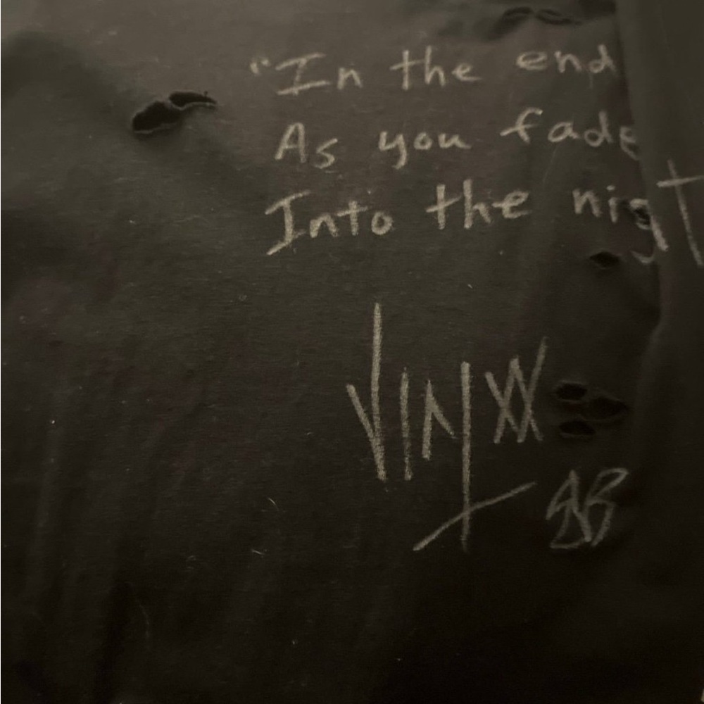 Black veil brides signed shirt jinxx